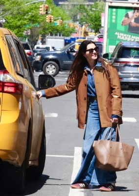 OUT_IN_NYC_AHBR020.jpg